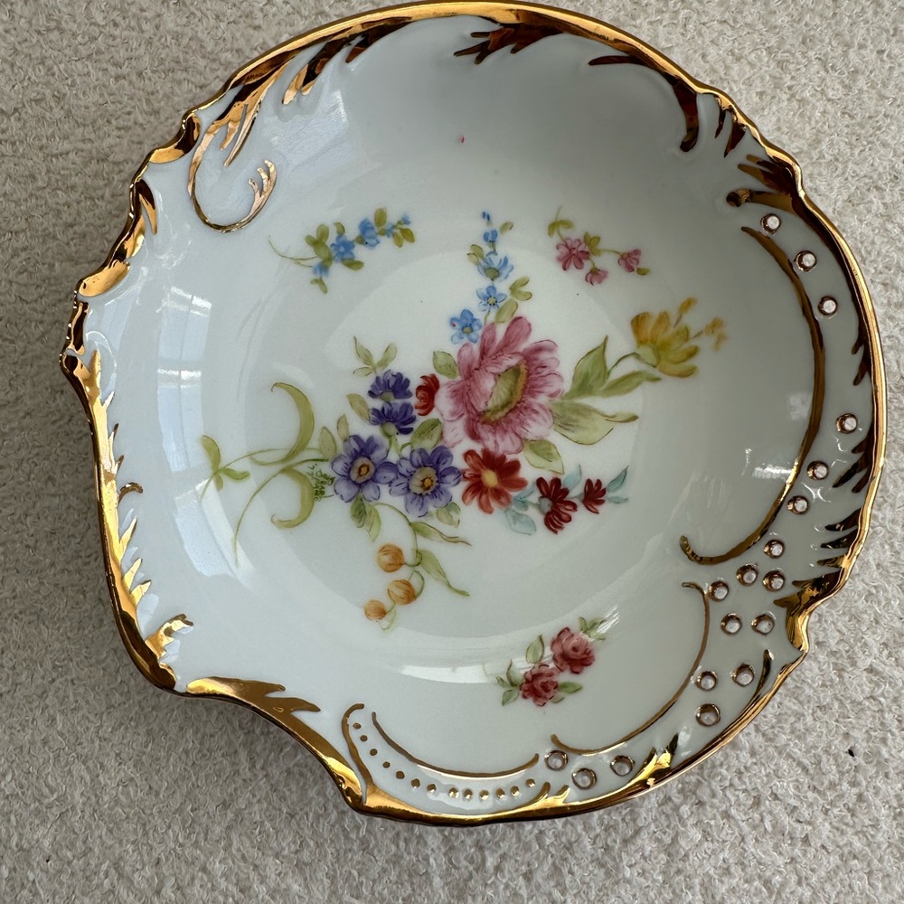 Vintage Floral Porcelain Bowl with Gold Gilt Trim | cottagecore